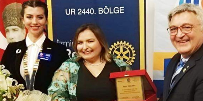 TABİDER Yönetim Kurulu Başkanı Tülin Akın a Rotary Ödülü